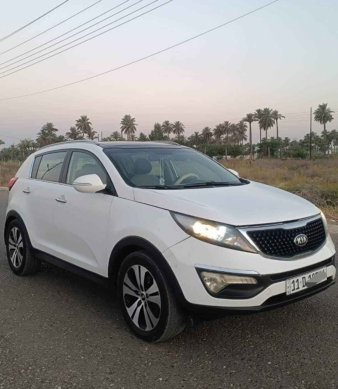 السلام عليكم ورحمه الله وبركاته 

كيا سبورتج موديل 14

رقم بغداد انكليزي بسمي

السيارة جاهزة من كلشي كير مكينة حداية جديدة تخم تاير جديد 

السيارة فول 1/1 

كشنات جلد 
اشاير بل مري 
تبريد دكمة 
شاشة اصلية حجم جبير 
كشن كهرباء 
بنوراما 
بصمة 
بصمة ابواب 
تبريد قطعتين 

مكينة 2400 gdi

بية جاملغ خلفي 

السونار بل منشور 

السعر 140 بية مجال قليل 

ترهم مراوس حسب القناعة 

مكان السيارة حلة 

***********
