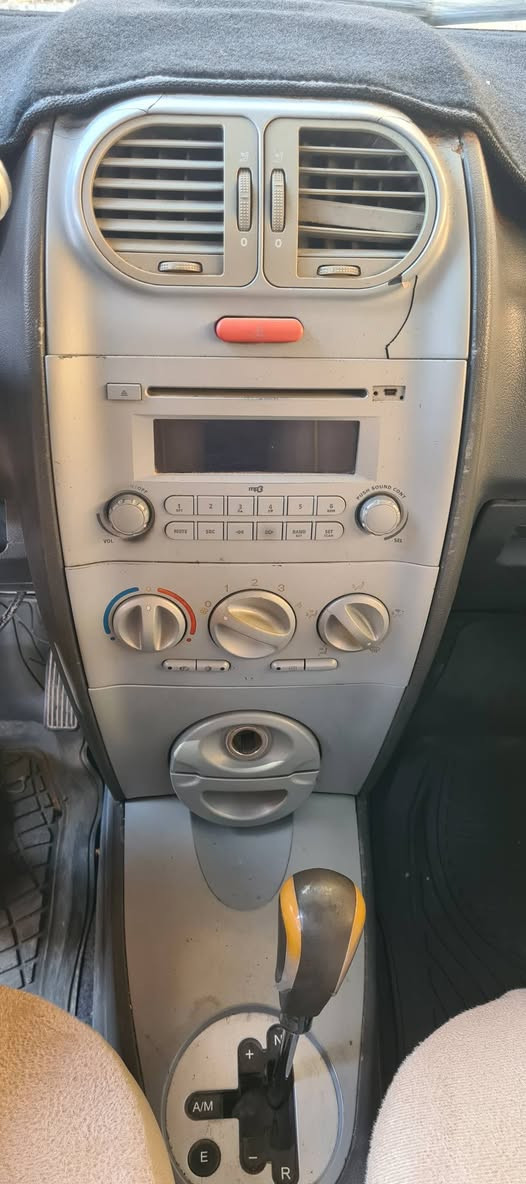 للبيع شيري A1 موديل 2012 سنوية لنهاية 2027 السعر 26 وبيها مجال بسيط.
-رقم بغداد دولي باسمي .
-گير محرك تدفئة وتبريد مكفولات .
-الكهربائيات كلها شغالة .
-الحدادية جديدة حتى المشط والبور جدد.
-ادامة كاملة من بلكات ومجاول وبخاخات حتى واتر بم ومنظومة المي جديدة وحتى منظومة الگير الكهربائي مسويلها ادامة.
-الغرفة نظيفة جدا وحتى التنتة جديدة مثل مموضح بالصور وحتى الجامة الامامية جديدة
-التايرات الامامية والباتري جدد.
-الضرر البنيد بي معجون وبارد الجاملغ الايمن صفحة السايق وخياس بسيط بالباب الورة عكس السايق.
وصارت عندي حالة بالفتره الاخيرة بالمنظومة مال الگير الكهربائي تتصل وافهمك بيها وتدلل.. مكاني بالنجف للاستفسار الاتصال على ***********
