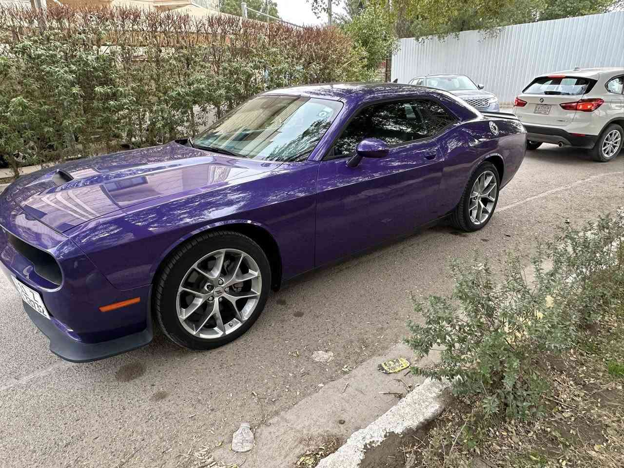 للبيع جالنجر موديل 23 توووويل
٣- ماشية (20)مايل بعدها بريحة شركة مكينة (6) سلندر
٤-كشنات حضن جلد+تدفئة + تبريد
٥-شاشة كبيرة
٦-تشغيل عن بعد 
٧-حساسات كامرا اصلي
٨-شفتات استيرن
٩-استيرن كهرباء
١٠-كشن خزن ميموري
١١-نقطة عمياء
١٢-ويل كب حجم ٢٠
السيارة جاملغ مبدل نفس اللون صبغ فقط بنيد اصلي دعامية وخشم شاصي
ايرباك راجع سستم شرط الفحص سيارة برغي مابيها نقص
مكان السيارة بغداد 
الاتصال ***********رقم شاصي يمك شوفها تعجبك اتصل
