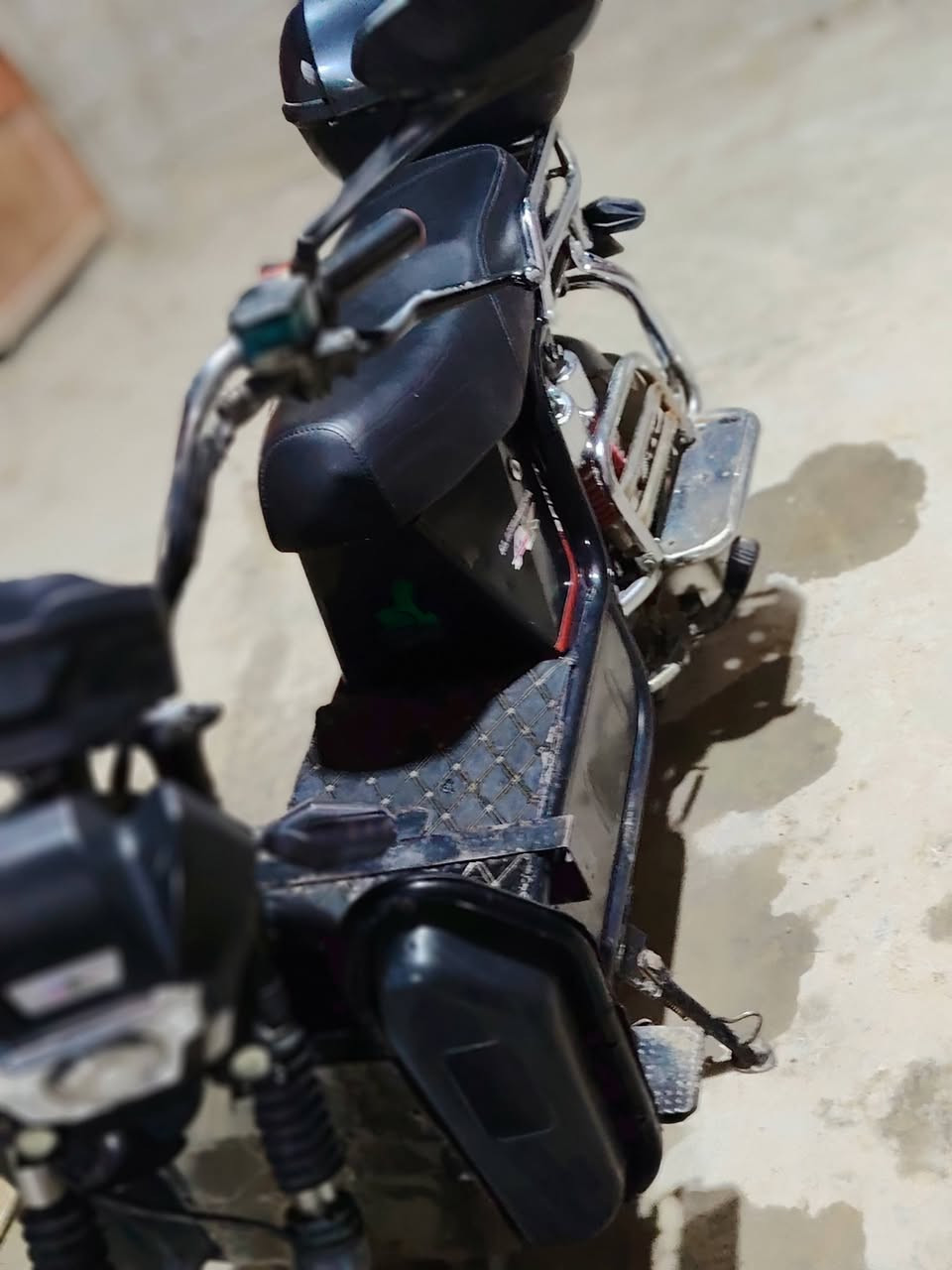 موطور شحن جبلي للبيع
بطاريات جديدة مبدلات صار شهرين
شغال كلشي
السعر500 وبي مجال بسيط
التواصل ع هذا رقم
***********)
***********
