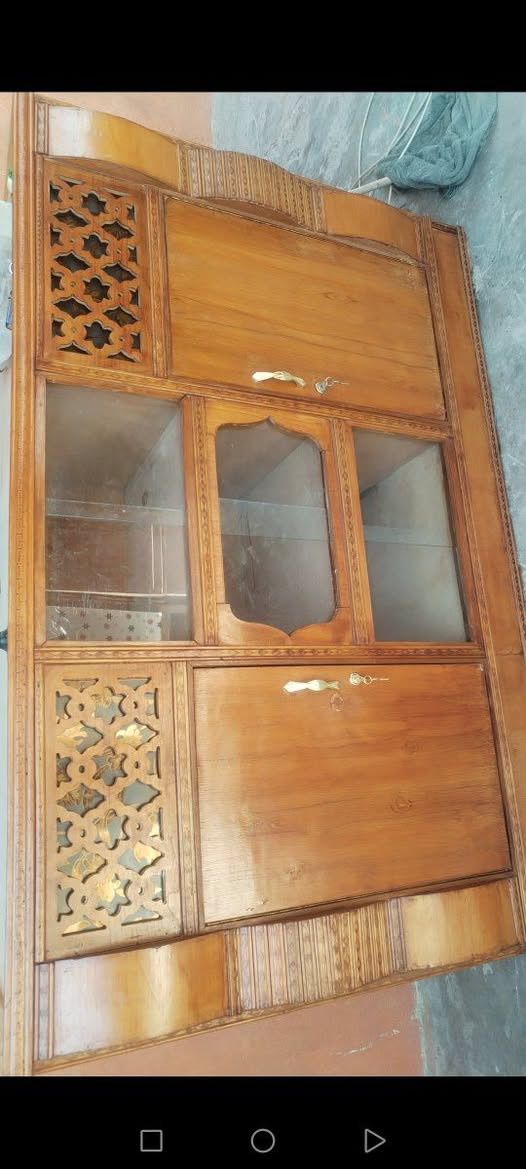 السلام عليكم كنتور ٣بوب صاج حطاطة السعر ١٤٠ وبي مجال قليل
بوفية صاج حطاطة الطول متر و٨٠ السعر ١٢٥ وبي مجال قليل للاستفسار خاص اوالاتصال على الارقام التالية ***********
*********** فلوجة قرية المختار
