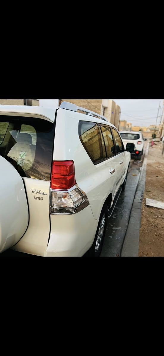 السلام عليكم 
عندي برادو  مديل 11 فول مواصفات بيها قبق الجنطه صبغ والباقي كفاله السياره VXL على مواصفات بلبرادو رايد مراوس بتاهو والفرق نتفق عليه


**إذا كنت صاحب هذا الإعلان وتريد حذفه لأي سبب، رجاءا أرسل رسالة إلى الدعم الفني**
