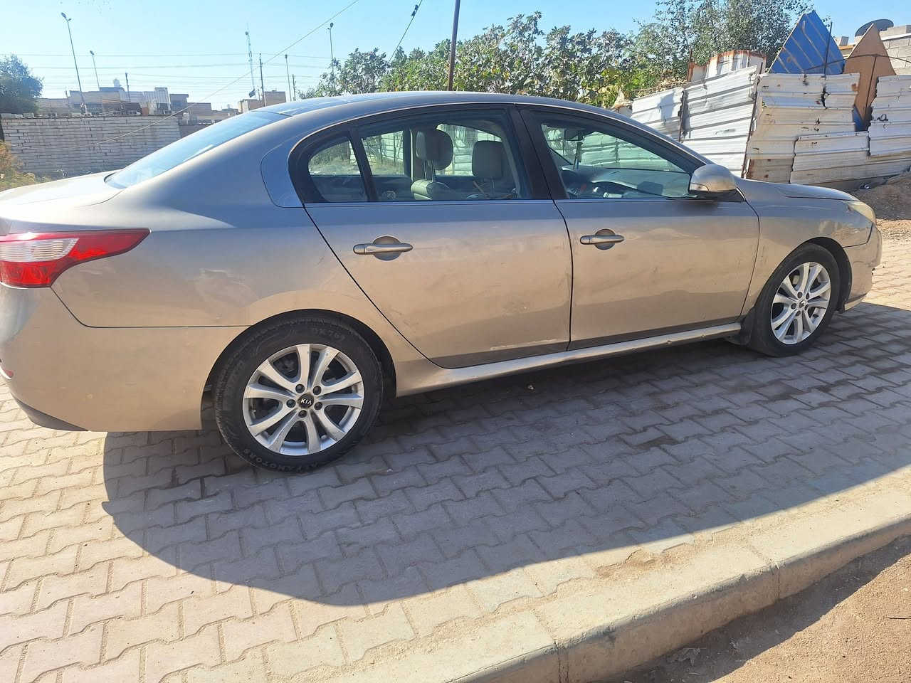 سلام عليكم سياره رينو سافران جاهزه رقم وسنويه جديده بسمي تحويل صوره سونار في المنشور سياره فول تحكمات بني رامه كشنات جلد كهربائيه بصمه سيارهوفول كير عادي مكينه ٢٠٠٠ مكفولات واي أستفسار هاذا رقميى*********** العنوان ميسان ام غربه
