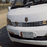 سياره جنبي للبيع موديل 14 جير ومحرك واكسنت كفاله 07886281041