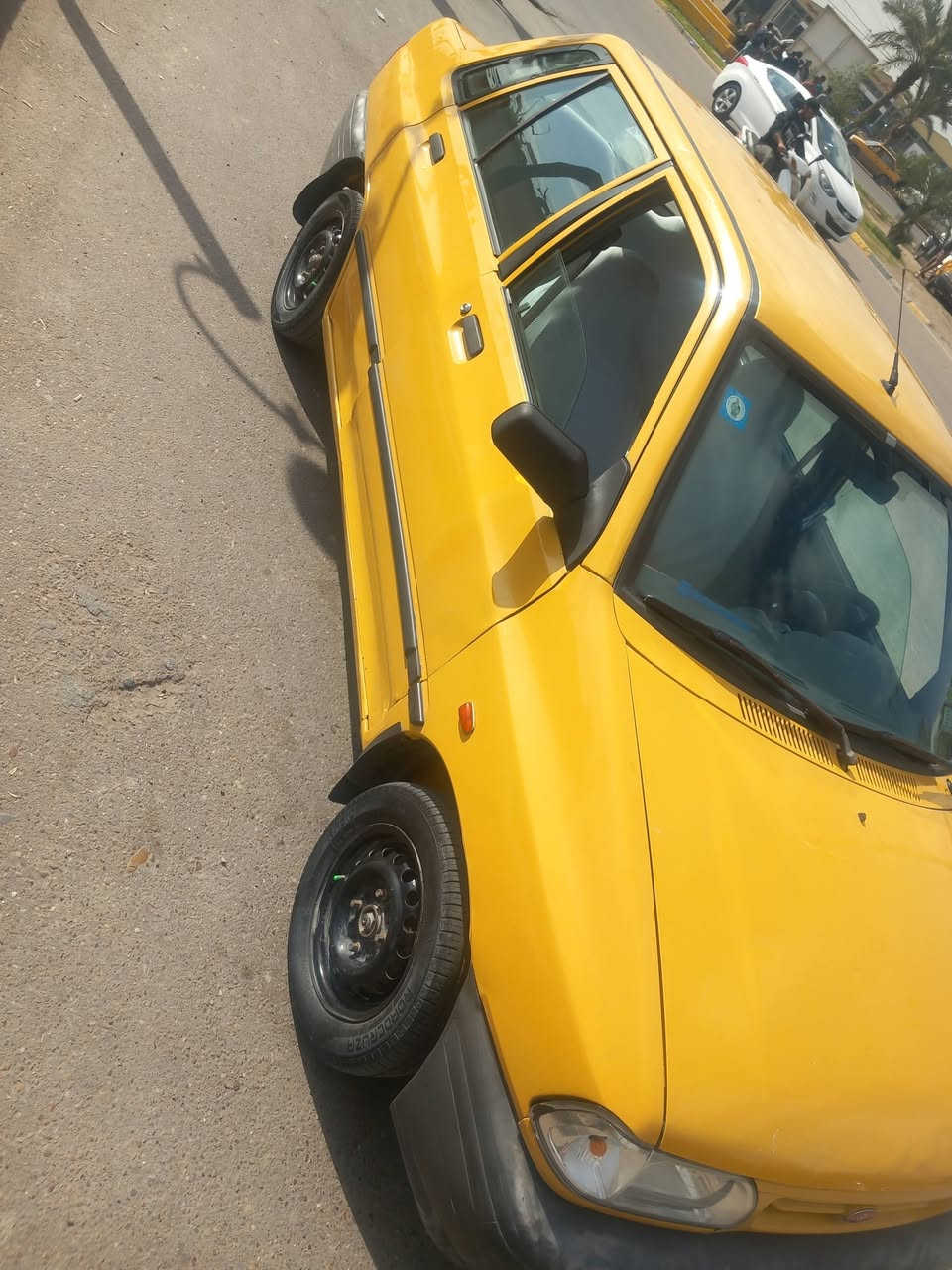 السلام عليكم شباب سايبه مديل 2014 سياره بيهه بدايه تبخير وبيهه جاملغ أمامي مبدل وبيهه شاصي مفطور بس سياره وين ما يعجبك طلع بيهه وروح امانت الله ورسوله خير من الله سياره بسمي شرط تحويل عنواني بغداد زيونه سعر 28 بيهه مجال حك جيه ***********
