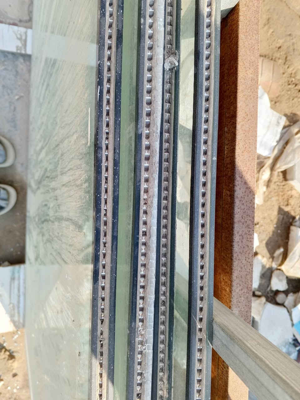 السلام عليكم جام للبيع العنوان نجف ***********
