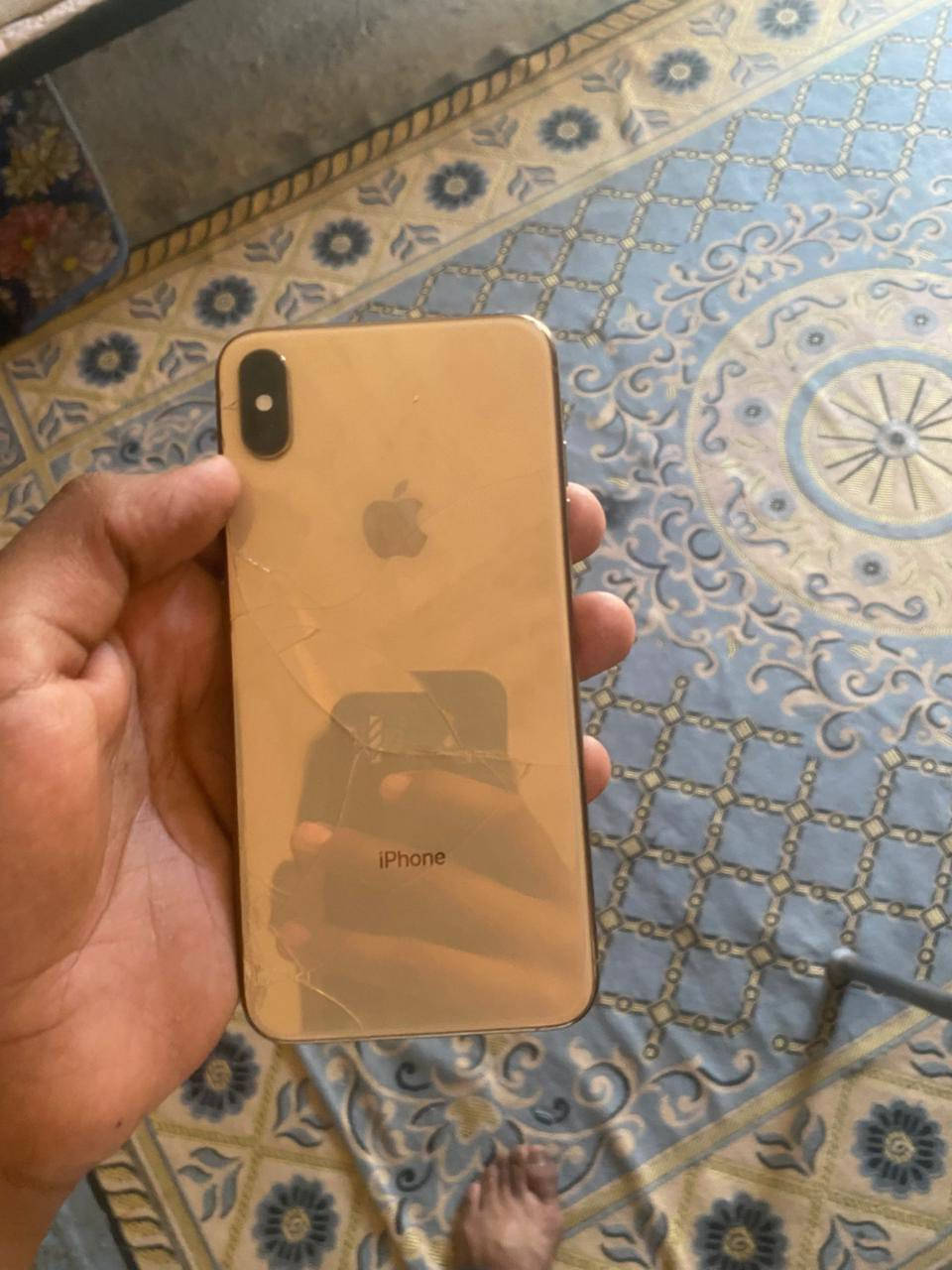 سلام عليكم عندي تلفون ايفون اكس ماكس بطاريه ٧٧ ما يصرف شحن ڪݪشـჂ̤ مابدل بي ظهره مكسور كامل كلشي مابي مراوس بدراجه او ابيع رقمي ***********

