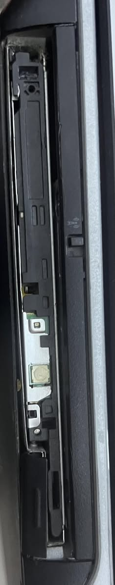 سلام عليكم لابتوب dell latitude e6440  للبيع
المواصفات : 

معالج : i7-4M 3.00 ghz

رام : 4gb ddr3 

التخزين : 256 ssd

كرتين شاشة داخلي وخارجي 
السعر : 100 

ملاحظة : اللابتوب بدون نظام فقط تاخذه تنصبله النظام اللي تريده انت.

اللابتوب مناسب للتصفح والدراسة فقط ، ممكن يشتغل وياك كأمن سيبراني لكن مو توزيعات قويه.

"غير مناسب للألعاب".


**إذا كنت صاحب هذا الإعلان وتريد حذفه لأي سبب، رجاءا أرسل رسالة إلى الدعم الفني**