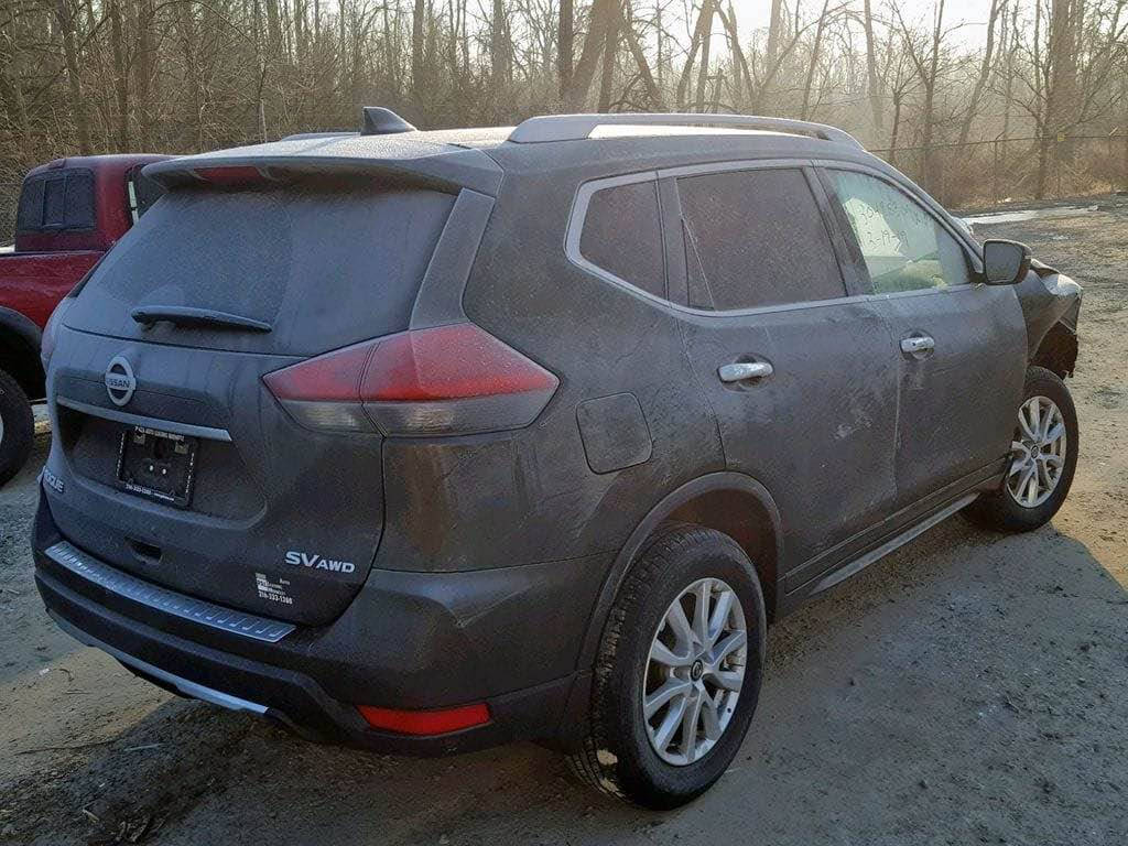 نيسان روج 2017 السعر 145 وبي مجال
جميع المواصفات في الصور
ضربتها على الجانب وممتأذي المحرك نهائيا
واتساب *********** Colombo, Sri Lanka
