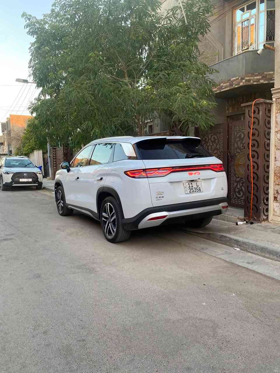 سونك ال فلاكشب فوووول
ممشى ٧٠٠٠كفالة عامة فقط رصعة بالصندوك
انارة محيطية 
شاحن هاتف وايرلس
رادار امامي تفاعلي
رادارات جانبية
كامرات ٣٦٠ درجة
كشنين كهرباء تدفئة تبريد 
هيتر ستيرن وومرايا جانبية
مكانها بغداد 
***********
متوفر واتس اب
