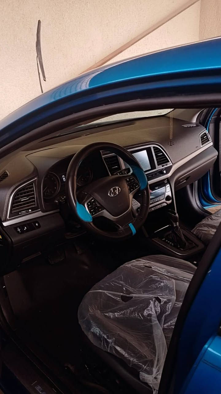 انترا امريكي لبيع 2017
فقط ربع بنيد وجاملغ امامي ابلادي 
سياره فول واحد ع واحد  فتحه وبصمه وتحكم ستيرن وكامره وشاشه بلاديه وحساسات امامي وخلفي وأدار وحساسات مري كله شغال تبريد تدفه صدر خير من الله جديد سياره ما ناقصها اي شي برغي ما تخلي عليها منها لشارع *********** واتساب فقط 
وفيس هم موجود
