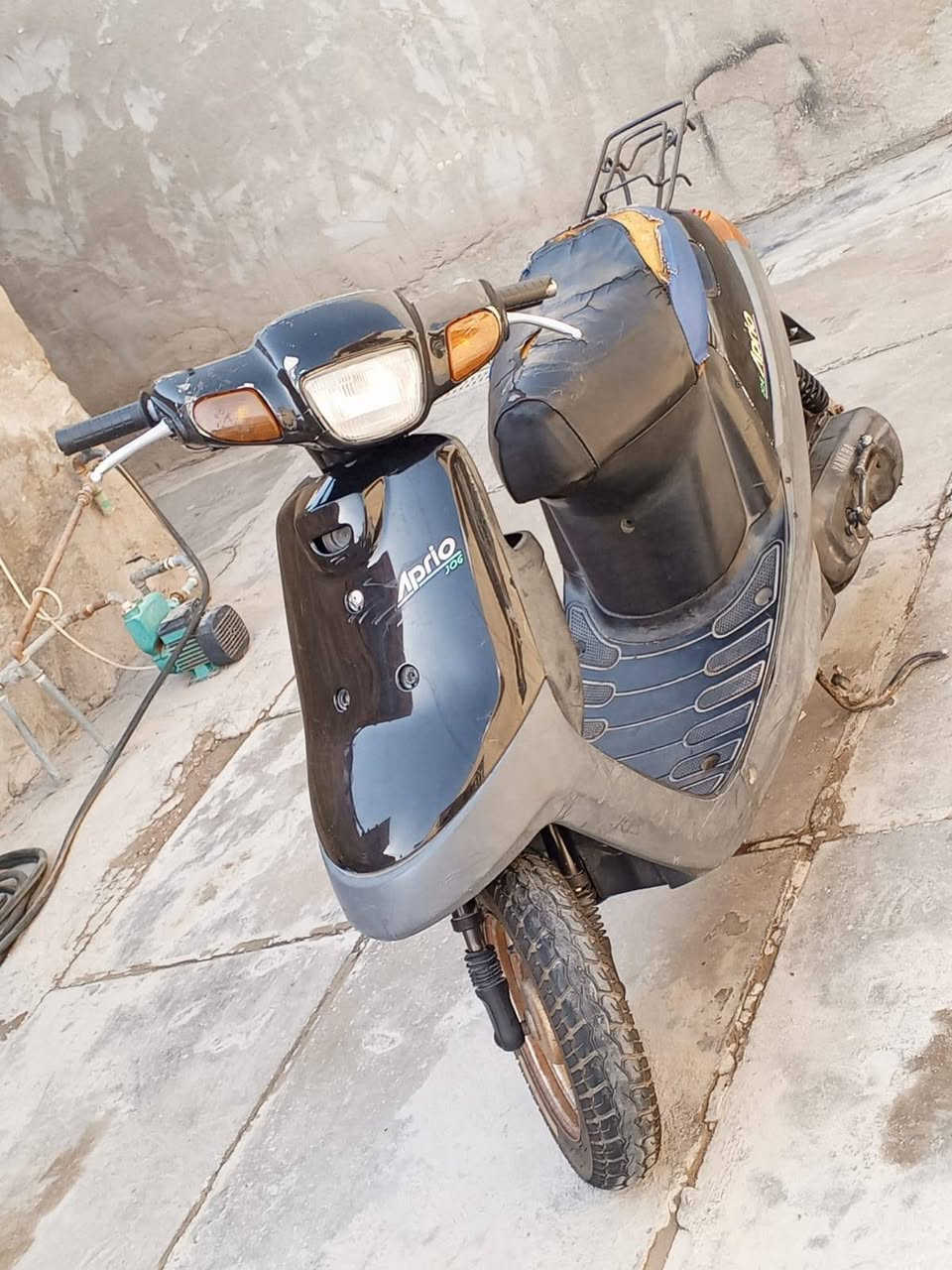 سلام عليكم دراجه بطه 99 محرك مفتوح ناعم شلعه ومعدل شاصي مكفول كهربائيات كلها شغاله لايت عالي وناصي اشاير وبك لايت ودشبول وهورن وعداد بانزين قفل استيرن وجنطه دراجه ملحه غراضها ابلاديه شرط تايرات جدد وره وكدام دراجه كامله سعر 180 وبيها مجال كربلاء حي الغدير متواجد *********** وماسنجر واساب
