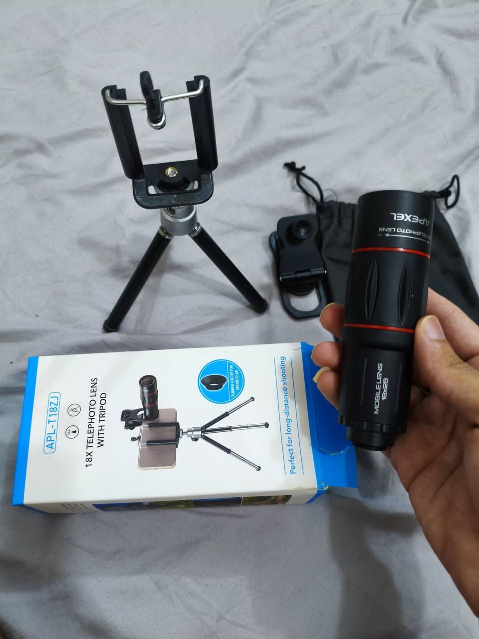 كمل المنشور للأخير لطفاً
السلام عليكم ورحمة الله
POCO X7 PRO
لون مميز وجميل 
شبابنا الطيبة الجهاز معروف وقوي كلش
الجهاز جديد استخدام شهر بطارية 100
ذاكرة 256 مع رام من 16 + كامل الملحقات

1 يجي وي الجهاز هواي ملحقات
أولاً - 4 حافظات شكلهن مرتب كلش
ثانياً - يجي وي الجهاز سماعات من شركة QCY
السماعات جداً قويات ويطولن مع العلبة 35 ساعة
مع تطبيق خاص بيهن مع عزل صوتي 3 خيارات و6 مايكات السماعات جداً مرتبات 

ثالثاً يجي وي الجهاز زوم ابيكسل 18X زوم حقيقي
تكدر تصور 18x بدون فقدان الجودة اذا كان فيديو او صور ونزلتلكم صور بالزوم شوفوهن جداً قويات
الزوم هذا جداً قوي ويفيد اي شخص بالتصوير 

اريد الجهاز مراوس هوا وملحقاتة مع جهاز ثاني راس براس مع كل الملحقات 

واتسابي *********** 
او على الخاص بالفيس
