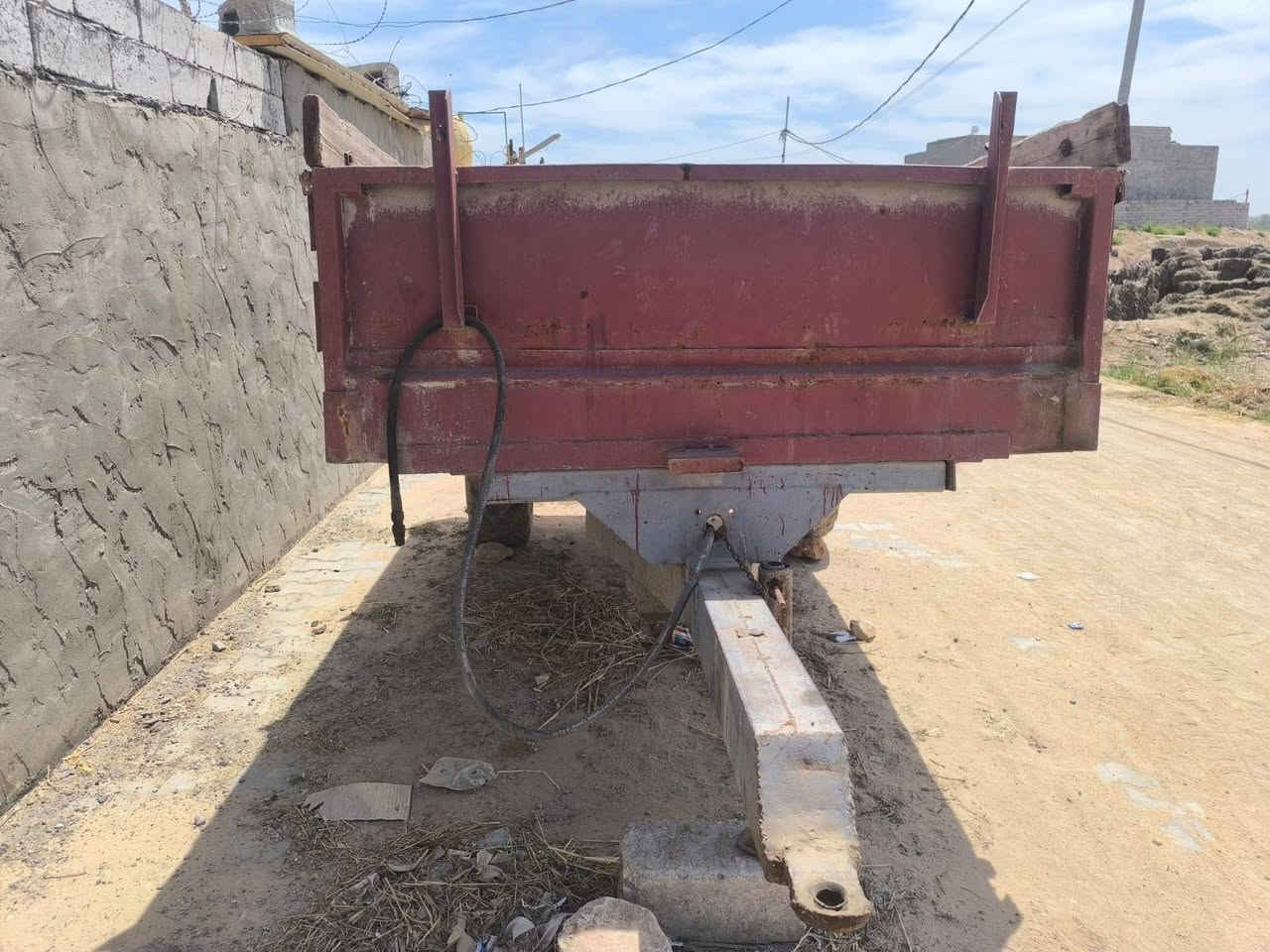السلام عليكم  مكينه فيات اللبيع مع اليزر + دسك + فدان + مرازة + خرماشه + عربانه
 مكلف بنشر رقم راعية  ***********
