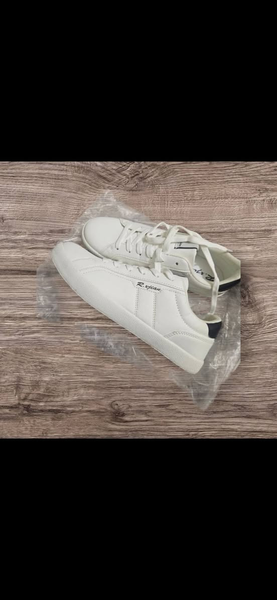 قياس 41 السعر 10


**إذا كنت صاحب هذا الإعلان وتريد حذفه لأي سبب، رجاءا أرسل رسالة إلى الدعم الفني**