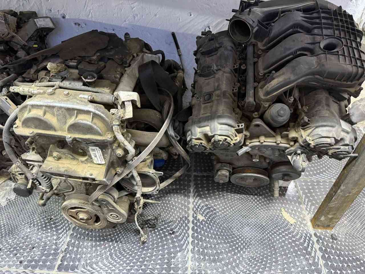 سلام عليكم ورحمة الله ♥
تم وصول ادوات احتياطيه جديد ومستعمل دوج افنجر جورني كرفان c200
مثل ماواضح بل صور  يوجد توصيل لجميع المحافظات العراق 🇮🇶
يوجد صيانه عامه كهرباء وحداده وفيتريه اخوكم احمد المشايخي عنوان بغداد الدوره شارع 60
*********** واتساب
