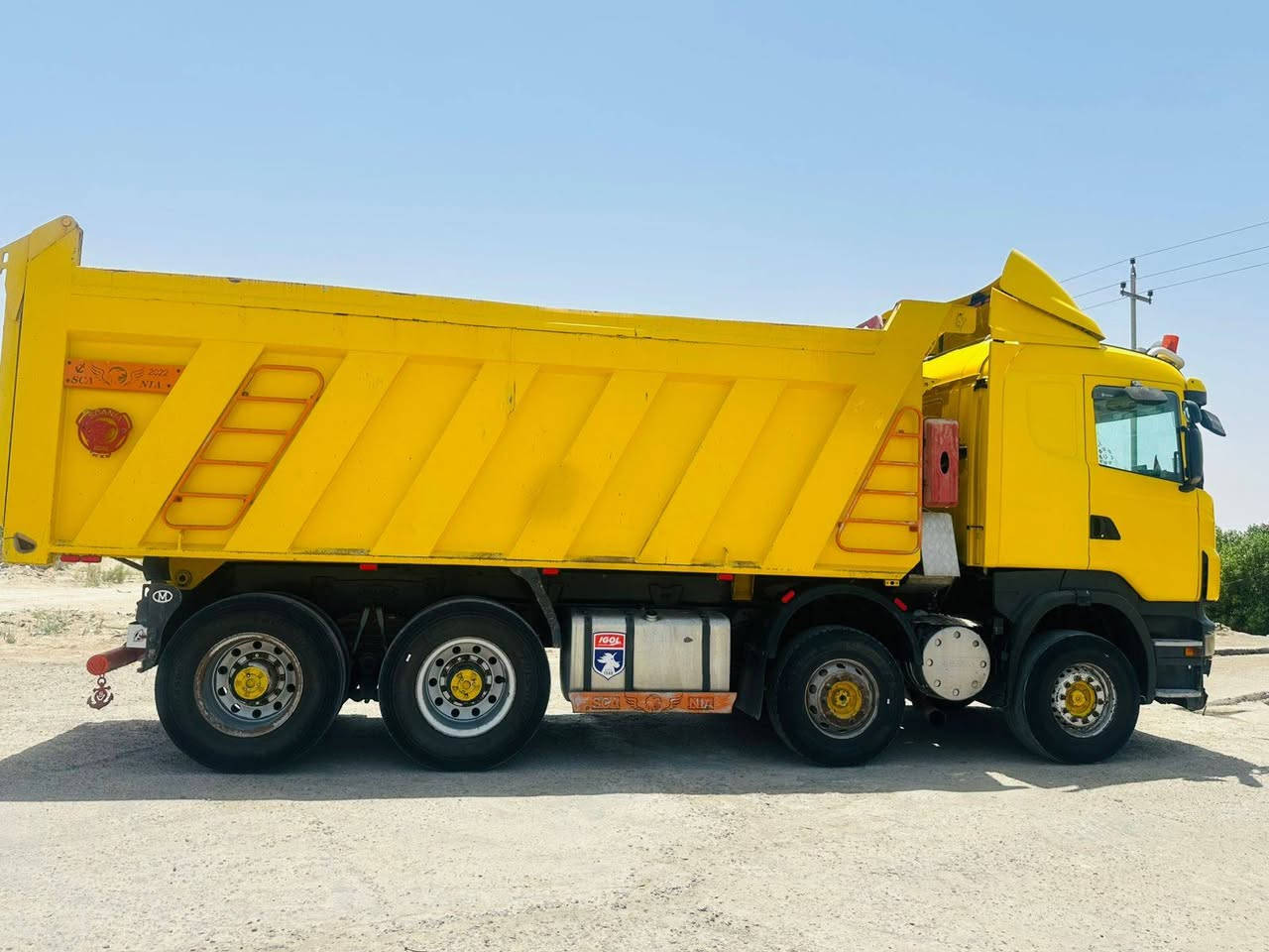 سلام عليكم سكانيه للبيع مكينه 500كر 3ب3 مجموعه ورده شاصي مكفول رقم بصره مكان بصره الزبير ***********
