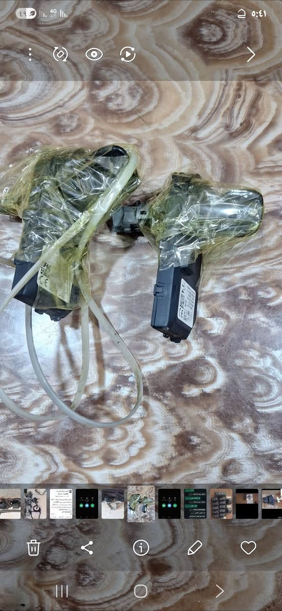 السلام عليكم
دكم سنتر شكل القديم اصلي
دكم جام خلفيه قديم اصلي 
كيلون أبواب اصلي
ماطور بوابة قديم 
قبق دبه حديث 
جوزة تشغيل شكل القديم 
توصيل موجود 
***********
***********
