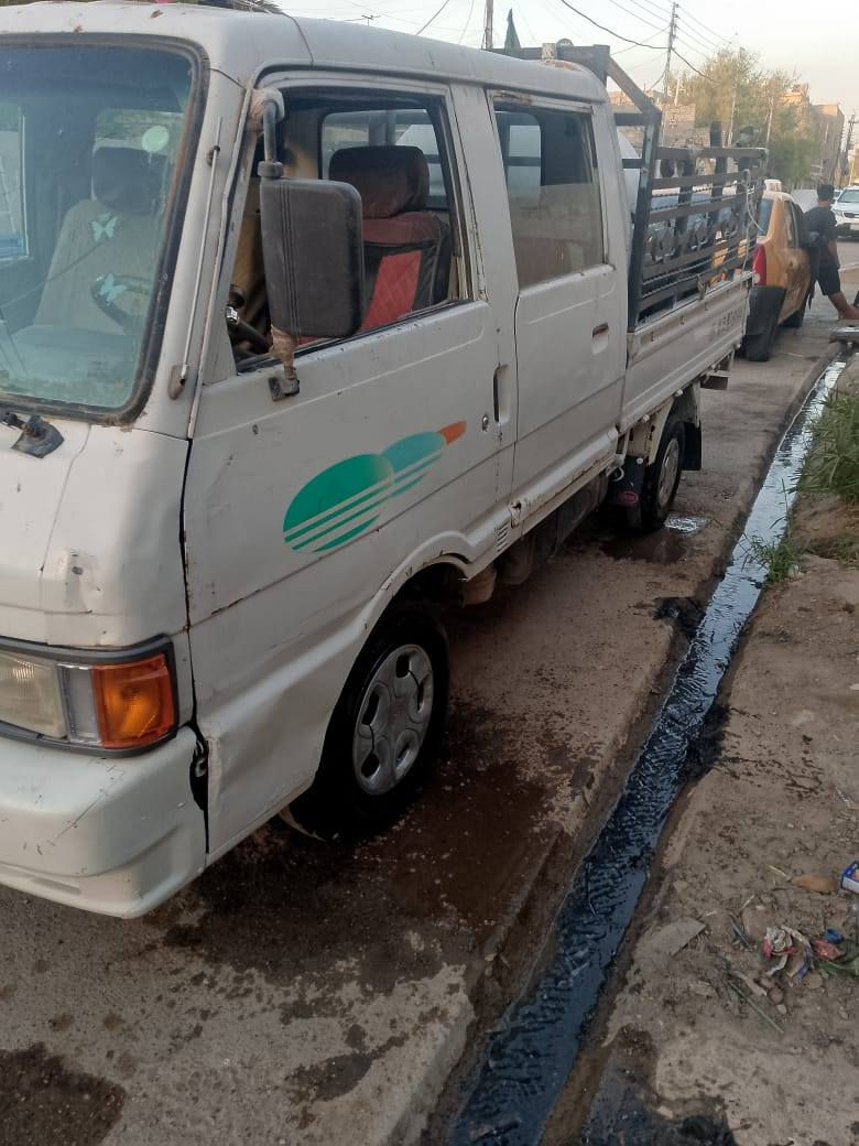 كيا موديل 94 رقم بابل صدامي عندي وكالة عامة باركوت سياره جاهزة سعر 37 مكان سيارة بغداد لعماري هاتف ***********
