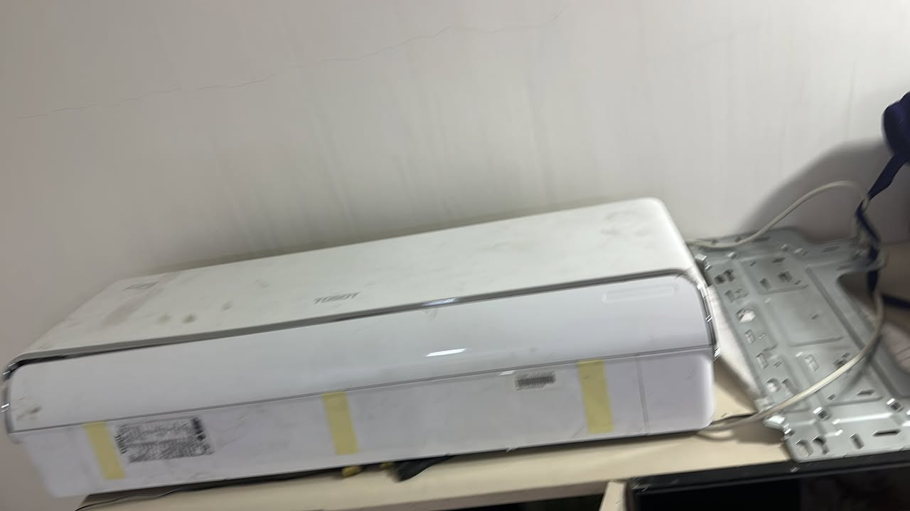 سبلت توسوت 2025 اخر اصدار ممشتغل نهائيا بس منصوب وفتحته مكاني غزاليه سعره 450 الف ورقه ضمانه موجوده ممفتوحه من جيس ضمان 5سنوات ***********
