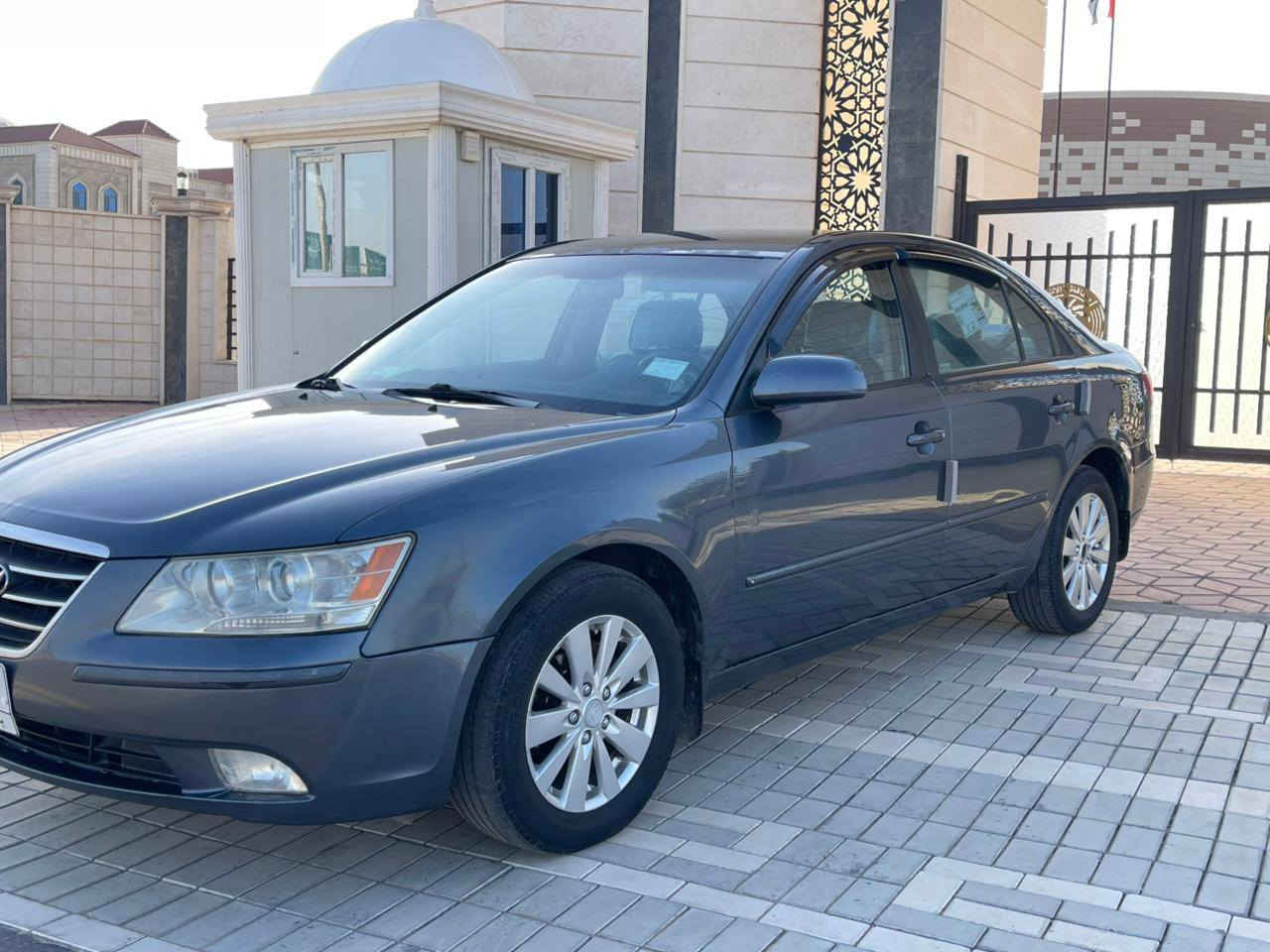 سوناتا ٢٠٠٩
وارد امريكي 
رقم بغداد 
محرك ٢٤٠٠ دوش
كير محرك كفاله 
مكفوله كفاله عامه من الصبغ 
تبريد جديد ثلج 
باتري جديد 
حلوه السياره وجديده 
السونار مرفق مع الصور 
السعر ١٢٨ وبيها مجال 
للاستفسار 
***********
