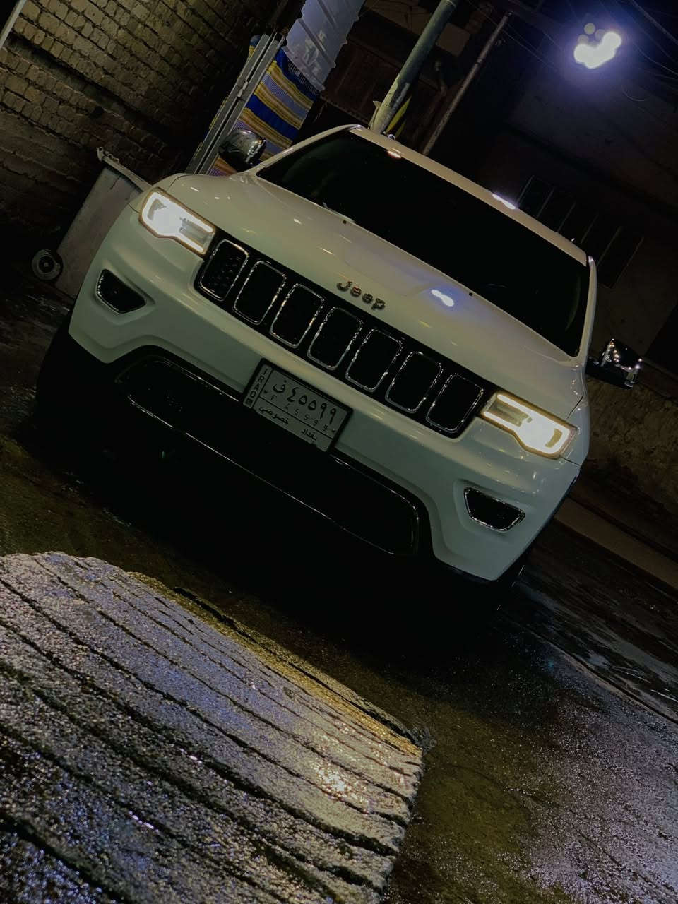 جيب كراند شيروكي لمتدد
فول مواصفات
بانوراما 
كشنات جلد تدفه تبريد
ماشيه 46 ميل حقيقي 
موديل 2017
سنويه جديده وهزه جديده
حادث جاملغ امامي
تبديل قطقتين فقط 
السياره كلها بلاديه 
السعر 230

***********
