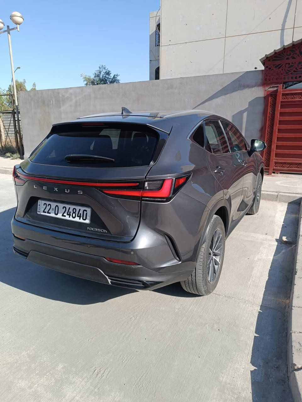 لكزس NX 2024
فول مواصفات 

ابرز المواصفات:
داتو شو
تدفئة وتبريد كشنات
سماعات مارك ليڤنسون المعروف
فتحة سقف
رادرات امامي وجانبي
اضائة داخلية متغيرة
مري شفط  
ستيرن كهرباء 
وغيرها هواي

ماشية 37 الف ميل 

ضررها:
بنيد 
ربع الجاملغات الامامية
الباب الخلفية (الصندوك)

السعر المطلوب : 28,500 مجال بسيط 
رقم الهاتف : ***********
المكان : الفلوجة الانبار
