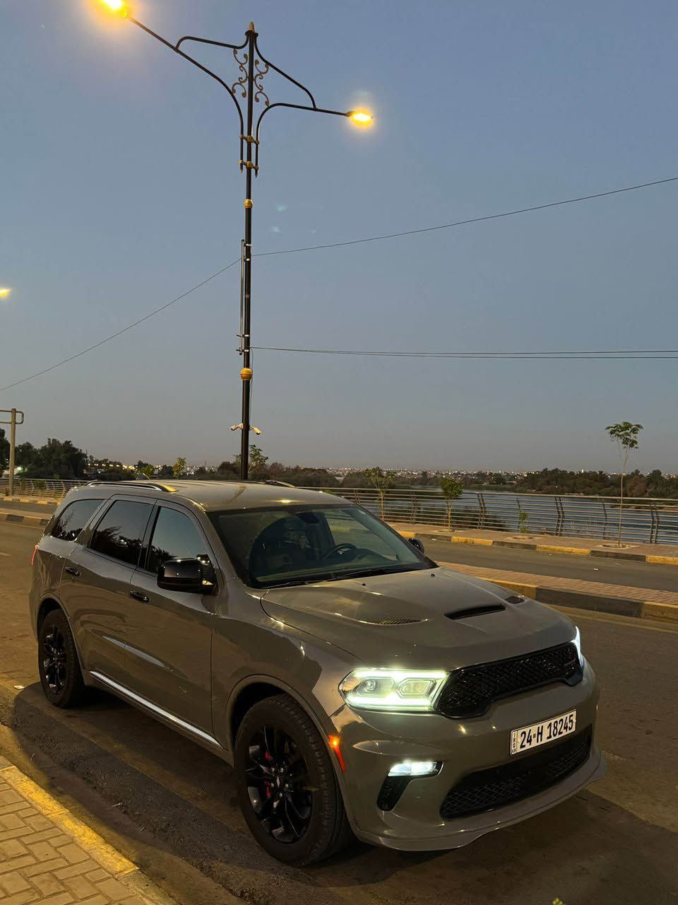 للبيع 
دوج دورنكو 

لون مميز 
موديل 21 
ماشي 90 كيلو فقط 
ضرر امريكا. داعميه فقط

هنا صار بيها جاملغ. فقط 
بوند اصلي مالتها موجود 
مبدل للجماليه 
رقم اربيل جديد 
سنويه جديده
سياره ما تصرف عليها ربع 
جاهزه على اخر حبه

السعر 260 و بي مجال كلش بسيط

للتواصل 

***********
*********** موصل, نينوى
