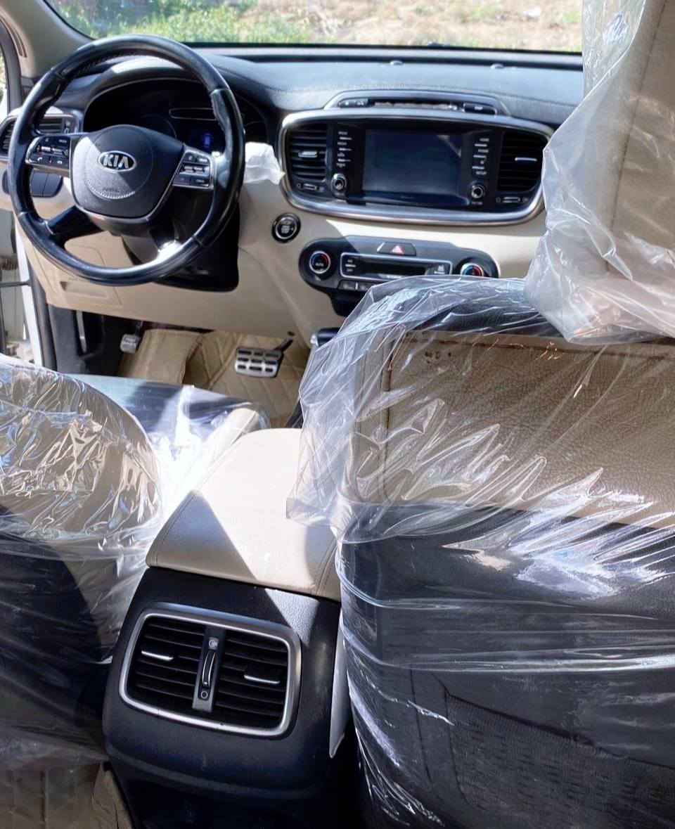 السلام عليكم
كيا سورنتو 2020 خليجي  

فول مواصفات

مكفوله كفالة عامة من جميع النواحي 

 السياره جديده بمعنى الكلمه 

6 سلندر 3.5

7 راكب 

3 قطع تبريد 

بصمة 

بصمة ابواب 

جنطة كهربائية 

جنطة ذكية 

كشنات جلد

كشنات كهرباء

نقطة عمياء 

تحديد مسار 

مانع نزلاق 

5 انظمة قيادة 

دفع رباعي 

اوتو هولد 

نظام ترحيب 

4 جامة اوتو 

حساسات امامي و خلفي 

اشاير بل مري 

تحكم استرن 

6 رقم بغداد 

7 ماشيه 70حقيقي
 
سيارة بعد بيهة هواي مواصفات 

🟩 السعر المطلوب 263 وبيه مجال 

رقم الهاتف***********

موقع السياره النجف
