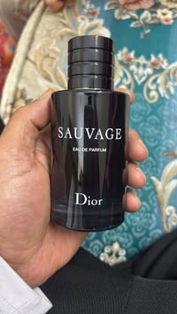 عطر • مستخدم • اربع رشات