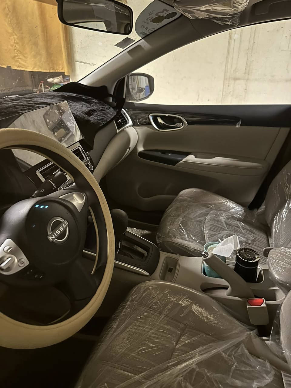 سينترا للبيع  موديل 2025 وكاله السور ، ماشيه ١٢٠٠ بعدها بريحه شركه وباسمي ورقم بغداد شبه مميز سعرها اتصل وشوف سعرها لاتكتبلي بالتعاليق مراح  اجاوب 
وسياره مكفوله من كلشي 
واتساب او اتصال 
مكاني صلاح الدين / دجيل 
***********
