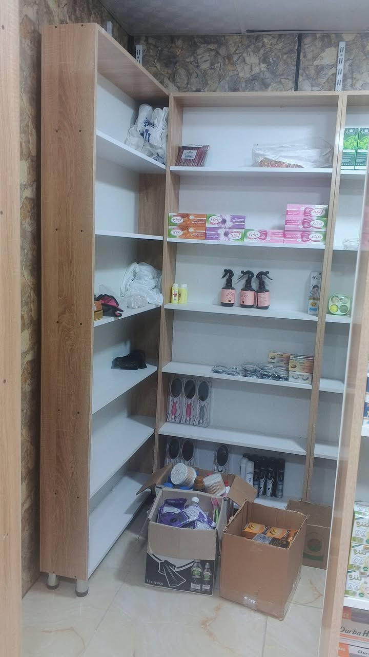 رفوف كوزمتك للبيع كربلاء الحر
***********
