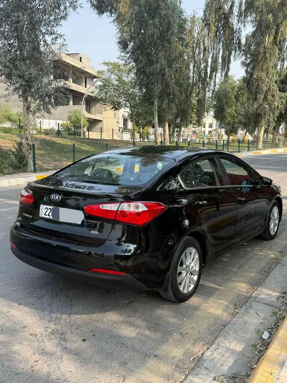 السلام عليكم 
كيا سيراتو 2014 خليجي محرك 1600 دوش رقم اربيل الدولي الجديد تحويل ثاني يوم
مواصفاتها :
شاشة لمس 
قطعتين تبريد امامي و خلفي
5 ويل كب
تحكمات ستيرن جهتين
مري شفط
اشاير بالمري
كاميرا خلفية
حساسات امامية خلفية
دسكات 4 ABS
وباقي مواصفات السيراتو معروفة
السيارة جاهزة بدون اي نقص تبريد ثلج صدر امامي و خلفي كلها جاهزة ربع ماتصرف عليها 
الصبغ: بنيد وجاملغ

مكان السيارة / ديالى - بعقوبة
للاستفسار / ***********
