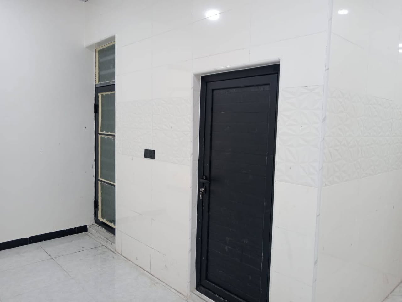 دار ١٠٠م للايجار ملحق النداء خلف مول حكاية نظيف كلش طابق واحد ايجارة ٢٥٠ للاستفسار ***********
