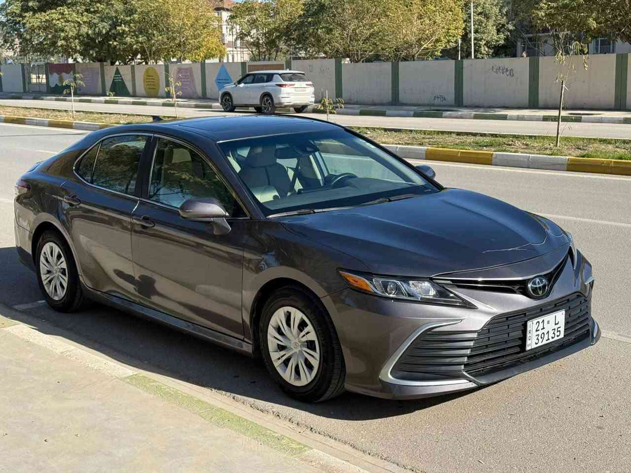 2023LE
فول مواصفات
محرك2.5
رقم سليمانية 
***********
مكان كلار
