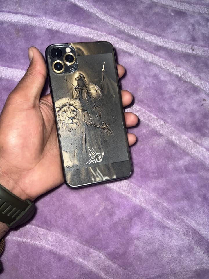 سلام عليكم 11 برو ماكس مبدل شاشه وبطاريه  وكاله200 وبيه مجال***********
