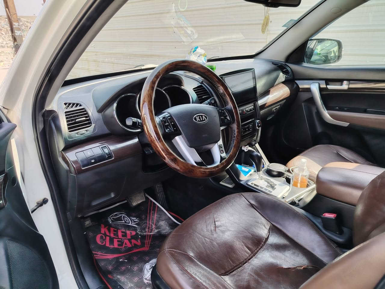 سلام عليكم سورنتو ٢٠١٣ كويتي فول ماشيه ١٢٣الف ٦سلندر سياره مكفوله سعر ١٨٨ رقم بغداد مكان سياره بغداد تقاطع درويش
***********
