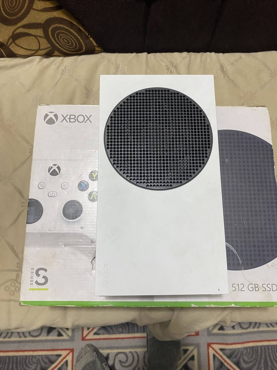 السلام عليكم للبيع ‏xbox series (s) اكس بوك الجهاز مستخدم اشترك واحد فقط نضافته 99‎%‎ الهارد نص تيرة مع UPS جديد ما مستخدم شركة NEXXT GP1500VA سعر الجهاز ب 425 الف للاستفسار هذا رقمي ***********
