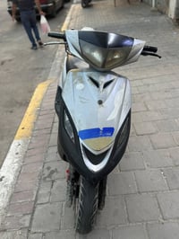 دراجه 140ماكس دراجه نضيفه ومرتبه كهربائياتها شغاله مكينه خير من الله ر...