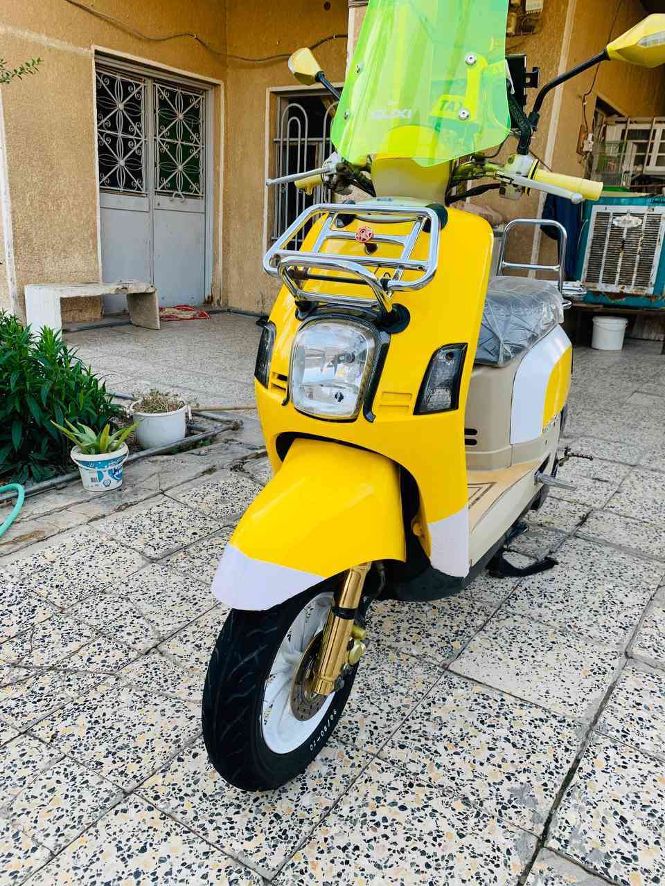 السلام عليكم ماكس بوليس بوشه 55 شلعه ومعدل تشك الكاع مجمبزه ومداريهه دهن كل 12 يوم الدراجه متعوب عليه الكفرات مبدله بس اصليه ويل مشيف اشاره دبل رباعي
مكاني محموديه السعر800
الرقم***********
