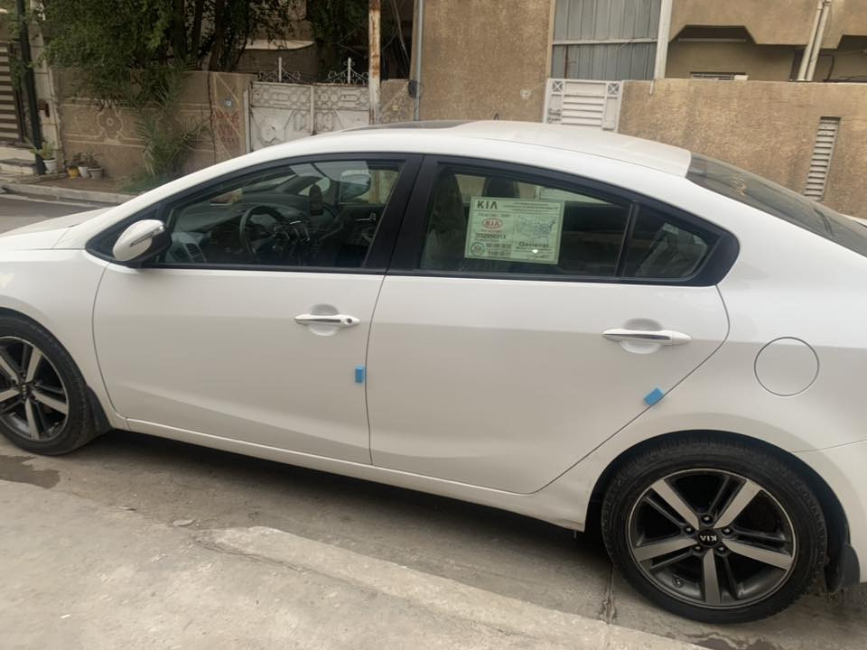 سلام عليكم كيا سيراتو 2018 رقم انكليزي كير ومحرك مكفولات محرك 2000 السيارة مكفولة كفالة عامة عدة ذنني البوارد اليي ببل سونار 
المواصفات
فتحة سقف
تبريد قطعتين
اشاير بل مري
3انضمة قيادة
تحكمات ستيرن
 السعر 143 وبيها مجال
رقم الهاتف *********** 
العنوان بغداد الغزالية
