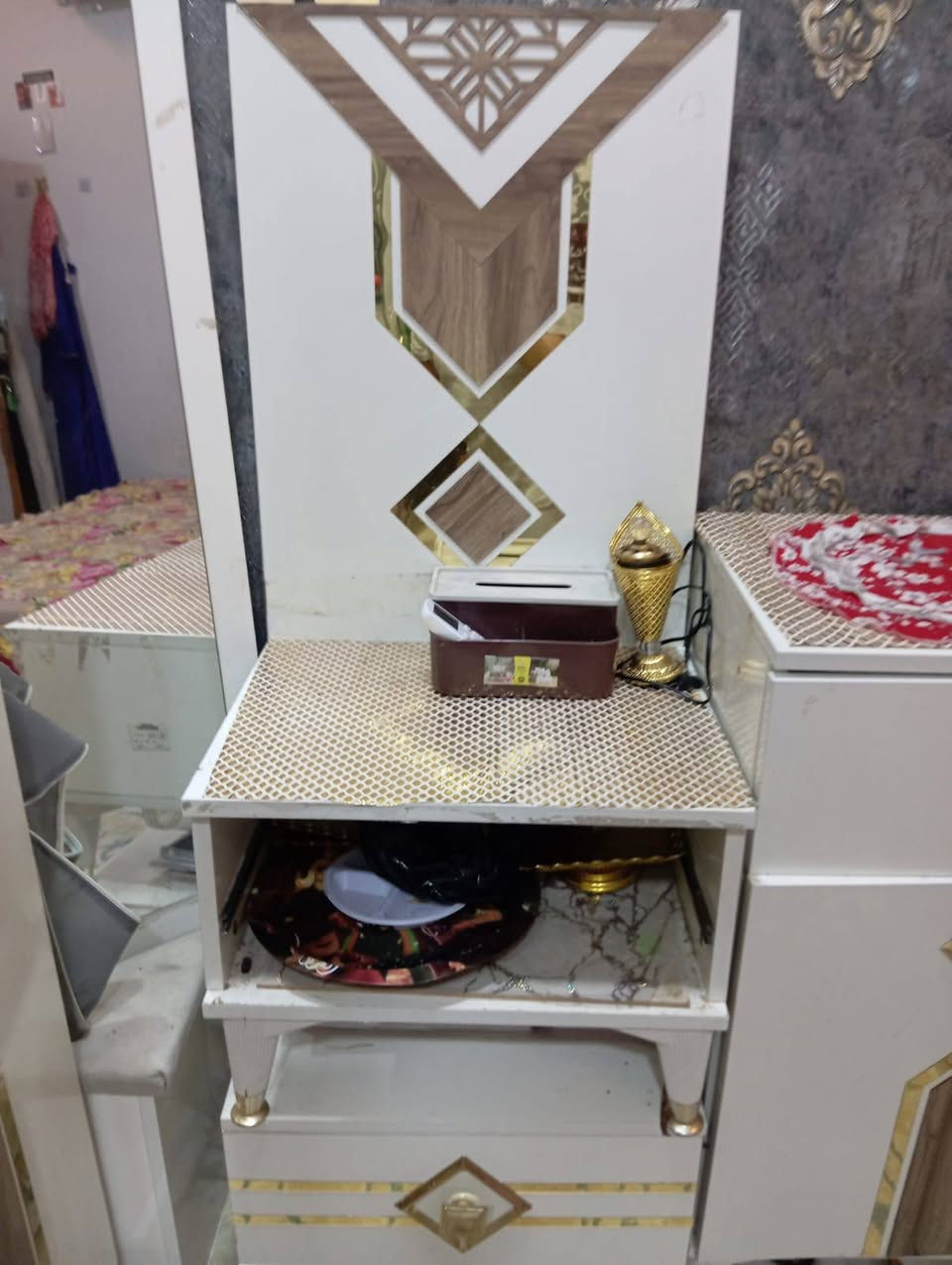 غرفة نوم تركية حلوة ومرتبة السعر 400 والشراي يدلل البصرة, العراق


**إذا كنت صاحب هذا الإعلان وتريد حذفه لأي سبب، رجاءا أرسل رسالة إلى الدعم الفني**