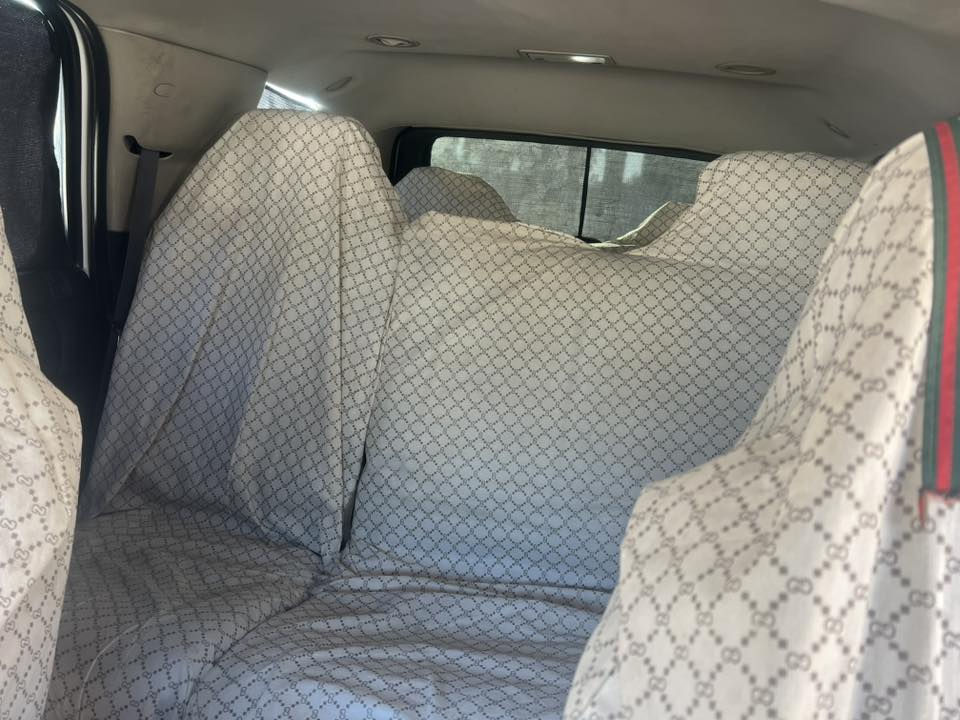 سلام عليكم للبيع يوكن بتره موديل 2013كير محرك حداديه اربكات شواصي كله كفاله منضومه غاز لايت زنون فتحه سقف محرك 5300 سياره جاهزه من كلشي ***********
