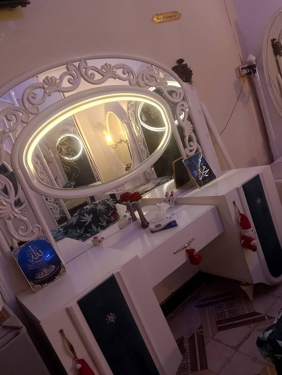 سلام عليكم غرفه تركيه ضخمه وقويه سعره 850 . ***********
