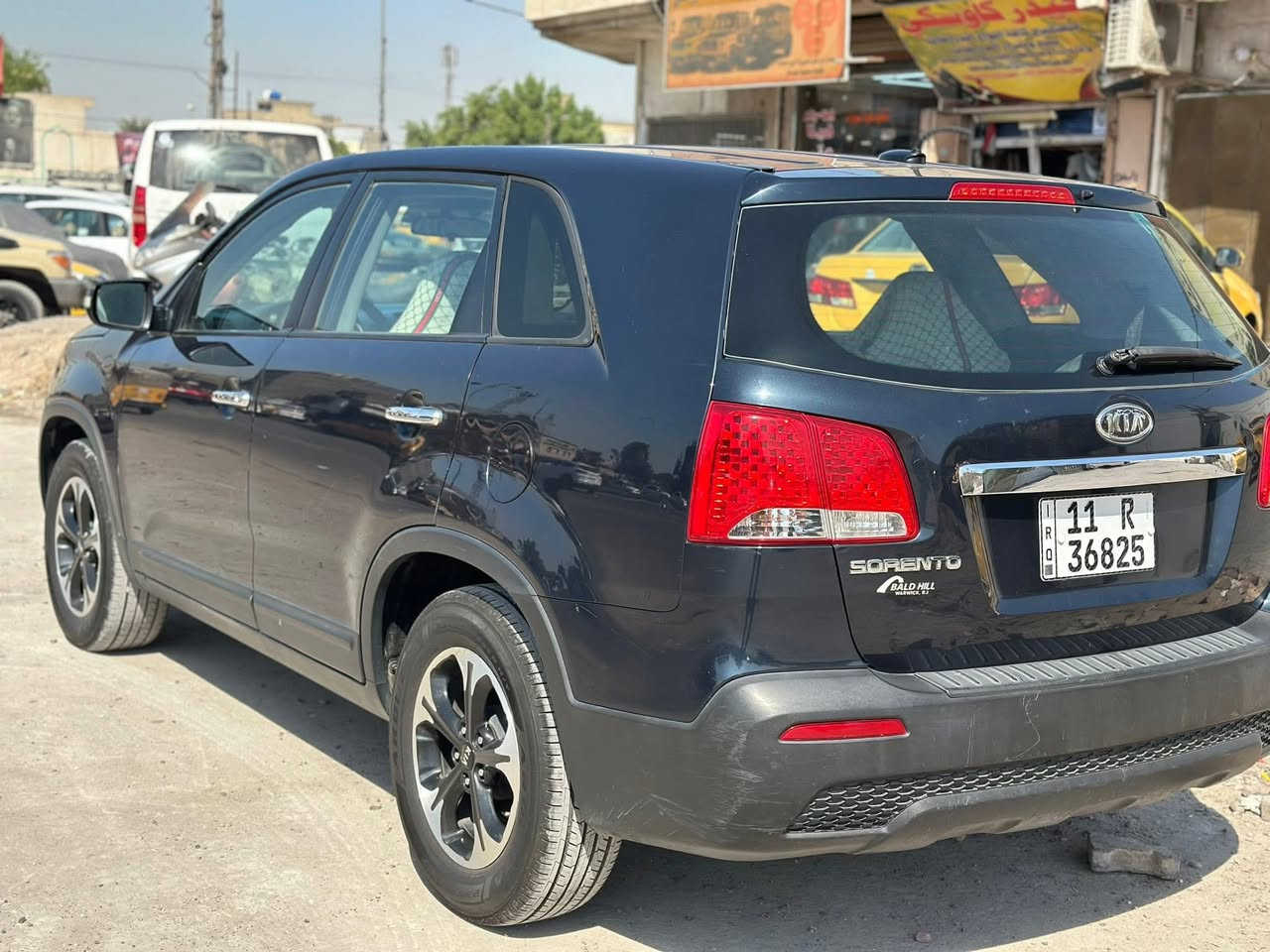 اللهم صل على محمد وال محمد.
السلام عليكم رمضان كريم عليكم 

بيع او مراوس حسب القناعه.   

كيا سورنتو 2012 وارد امريكي 

سبعه راكب 

تحكم استيرن 

اشاير بالمري 

مكينه2400 دوش المرغوب 

السياره حلوه ونضيفه ما شاء الله تجي تجييك وتشوف 

السياره رقمها بغداد الرقم الجديد باسمي تحويل ثاني يوم 

السونار وصور الحادث مال امريكا موجود بالمنشور 

السعر 140 ورقه وبيها مجال للشراي شي بسيط 

مامتواجد عل فيسبوك 

*********** ابو حيدر 

مكان السياره بغداد مدينه آلصدر يم حمام المدينه.
