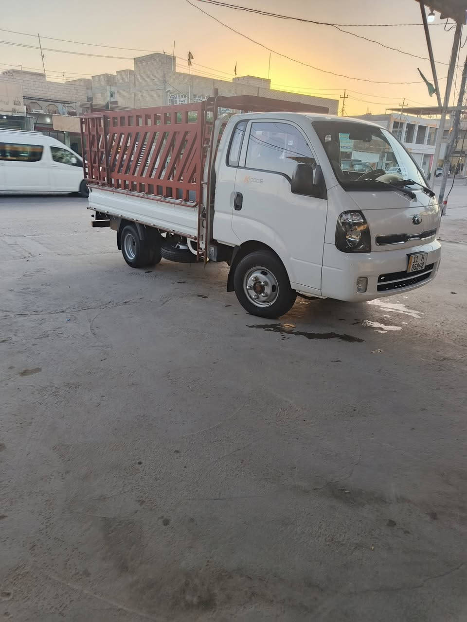 كيا فحل للبيع موديل ١٨ كفاله عامه تبريد شغال سنويه ٢٨ رقم بغداد انكليزي مكاني كوفه للاستفسار هذا رقمي ***********
