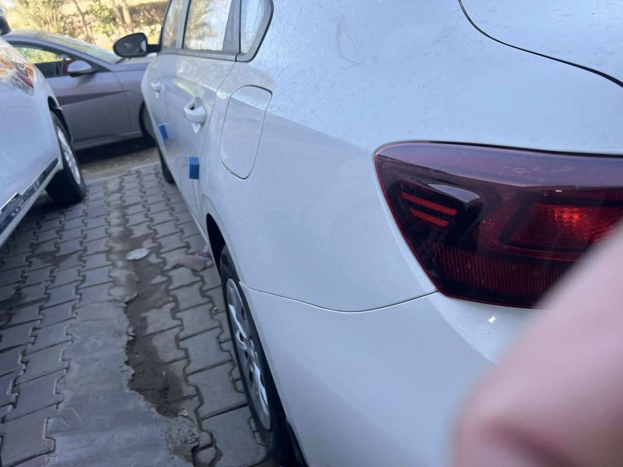 السلام عليكم
سيراتو موديل 2021رقم بغداد الجديد مكفوله من الصبغ@
مكينه 1600 
***********
