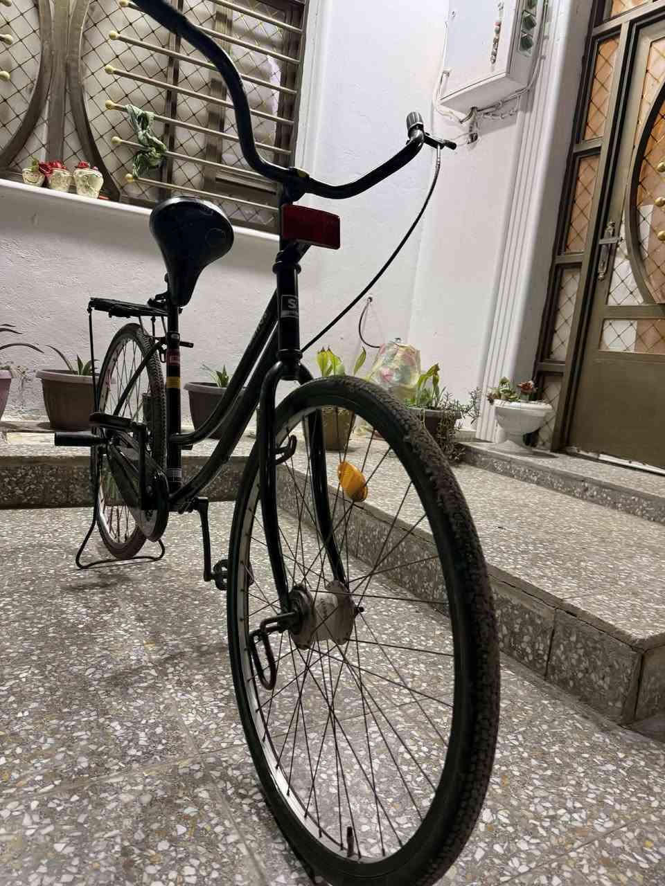 سلام عليكم للبيع باسكل حجم 26 كفالة عامه شركة سانتوس  ياباني موديل 2019 لون أسود غراض كامله جاملغات موجوده السعر خاص العنوان بابل الحصوة حي الانتصار الاستفسار الاتصال على الرقم ***********
