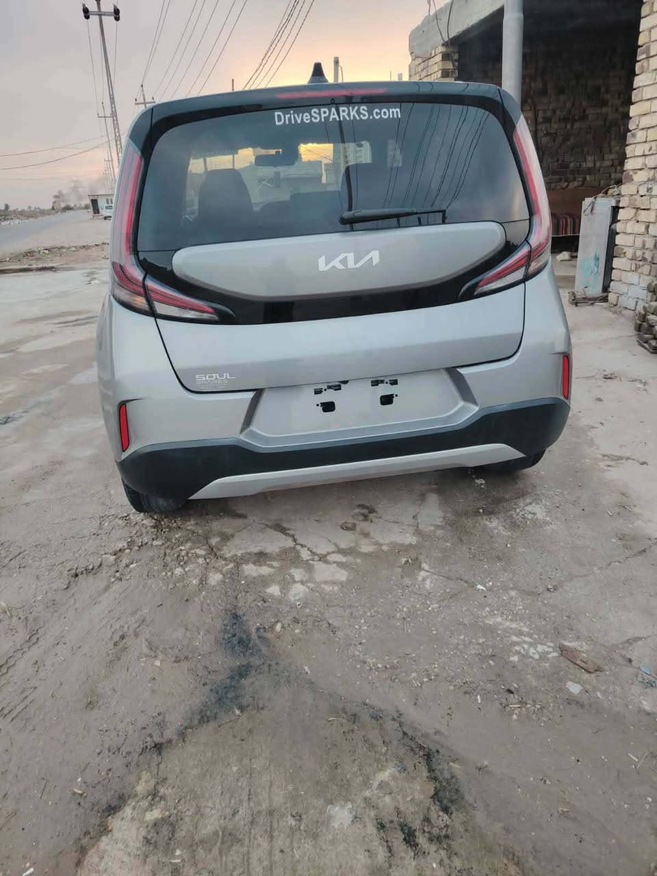 مكلف بالنشر 
السلام عليكم 
كيا صول موديل 24 حادثها بنيد مبدل بدون شواصي بدون لغد 
مكان حله 
سعر اتصل على الرقم 

‭٠٧٨٠ ٦٠٣ ٧٣٣٧‬
