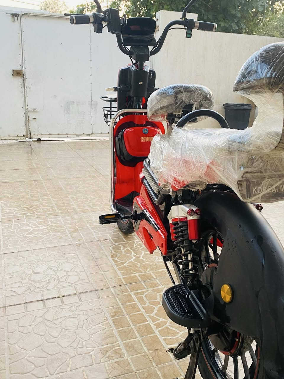 السلام عليكم للجميع دراجه مستخدمه قليل للبيع للتواصل السعر على رقم الواتساب شراي خلي يراسلني بالواتساب ***********
